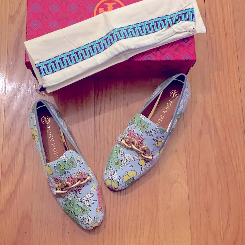 TORY BURCH Blue Wallpaper Floral Leather Loafers - Women’s Size 6 - New In Box - Picture 2 of 8